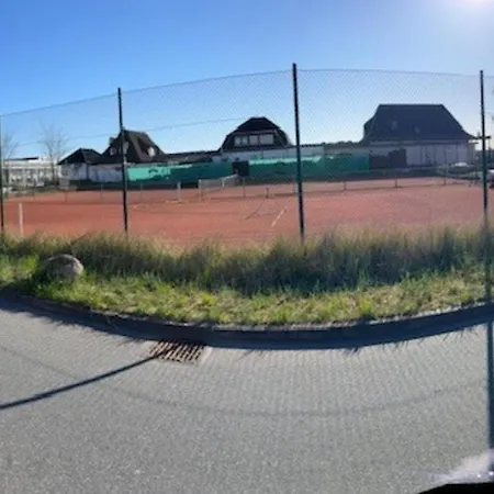 Haakestrasse 1a *